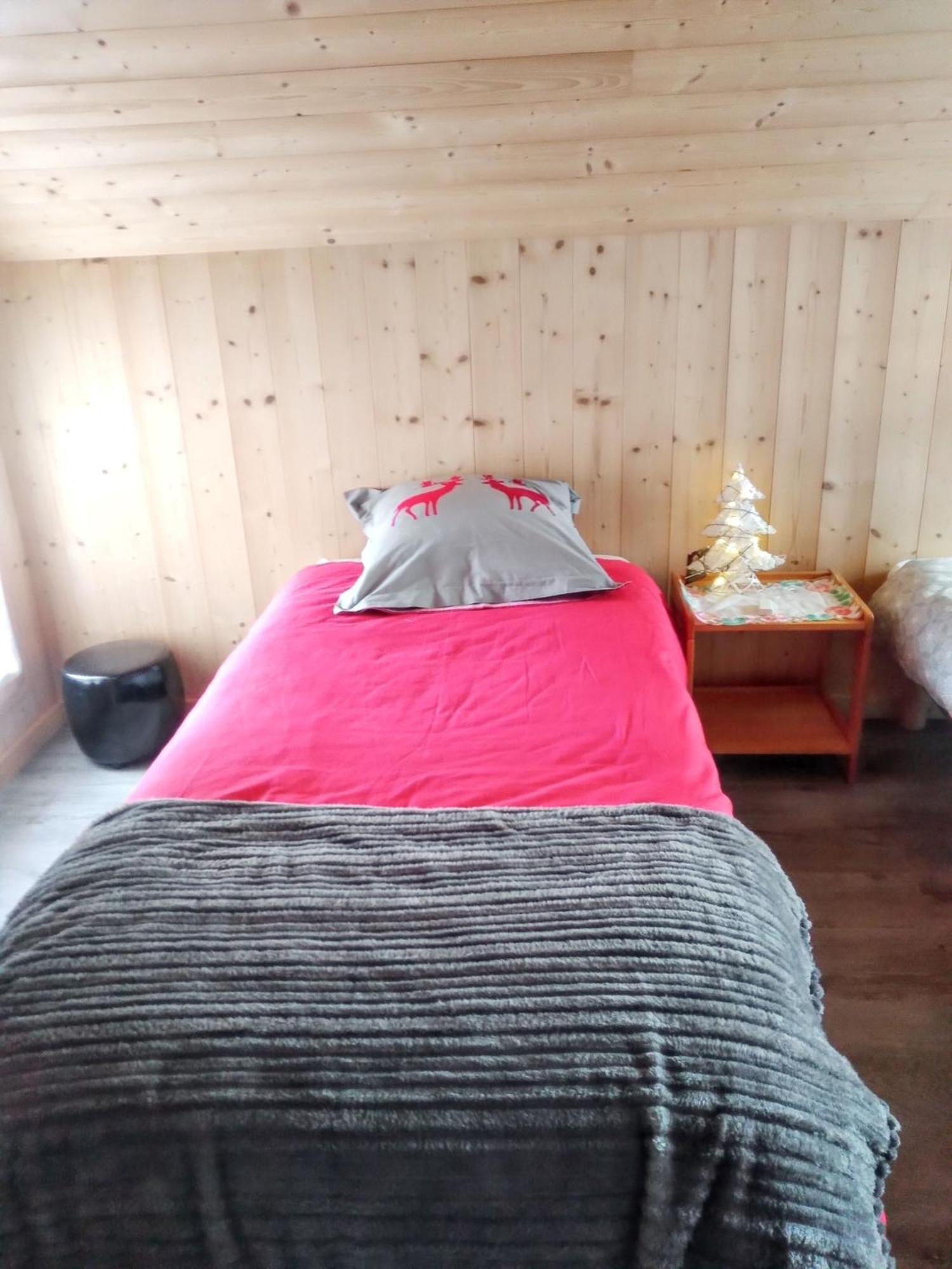 Studio Confortable A Taninges 25 M² Avec Vue Sur Jardin Exterior photo